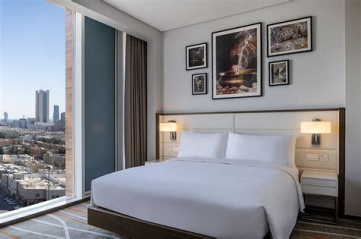 Doubletree Financial District NYC: Your Ultimate Guide to Luxury and Comfort