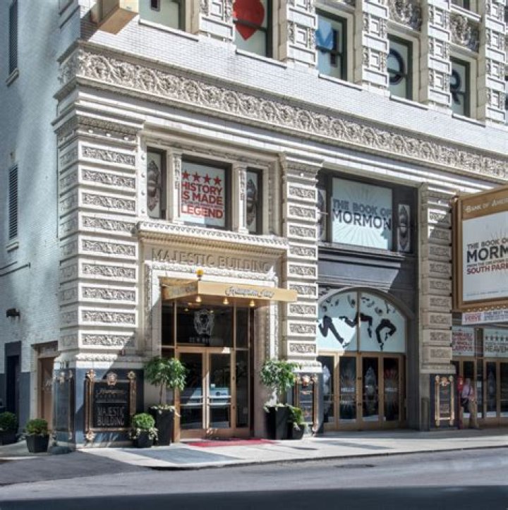 Hampton Inn Majestic Chicago Theatre District: Your Premier Stay in the Heart of the Windy City