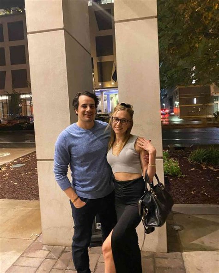 Kat Timpf Pregnant Photo: A Comprehensive Look at the Viral Moment